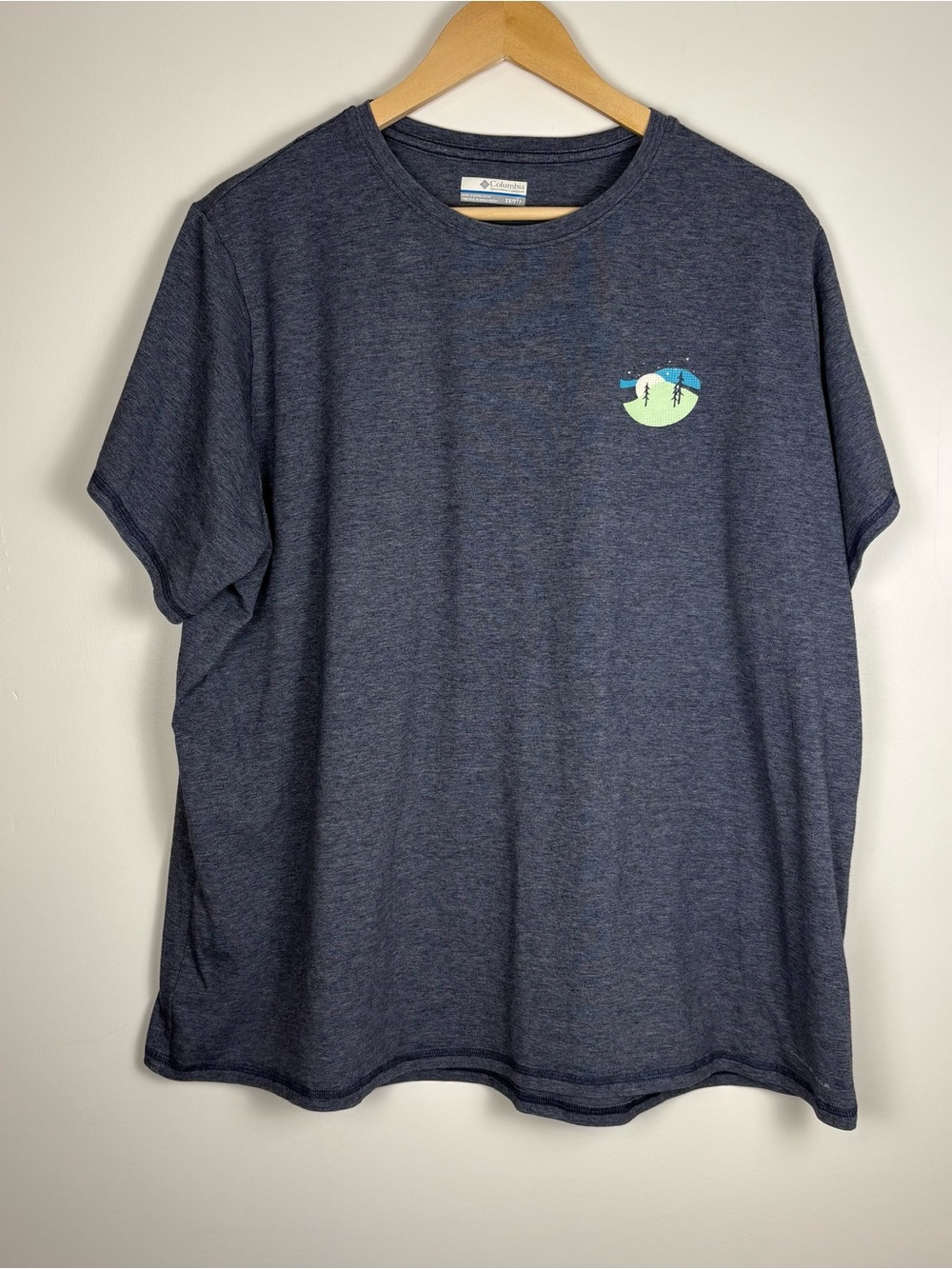 Columbia Women’s Heather Blue Graphic T-Shirt Omni-Shade Outdoor Hiking Size 2X